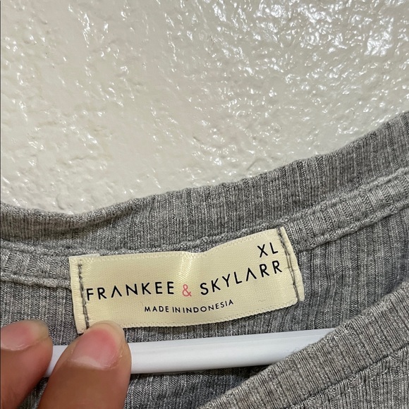 Everyday Ribbed Crew Tee - Gray - Picture 2 of 4